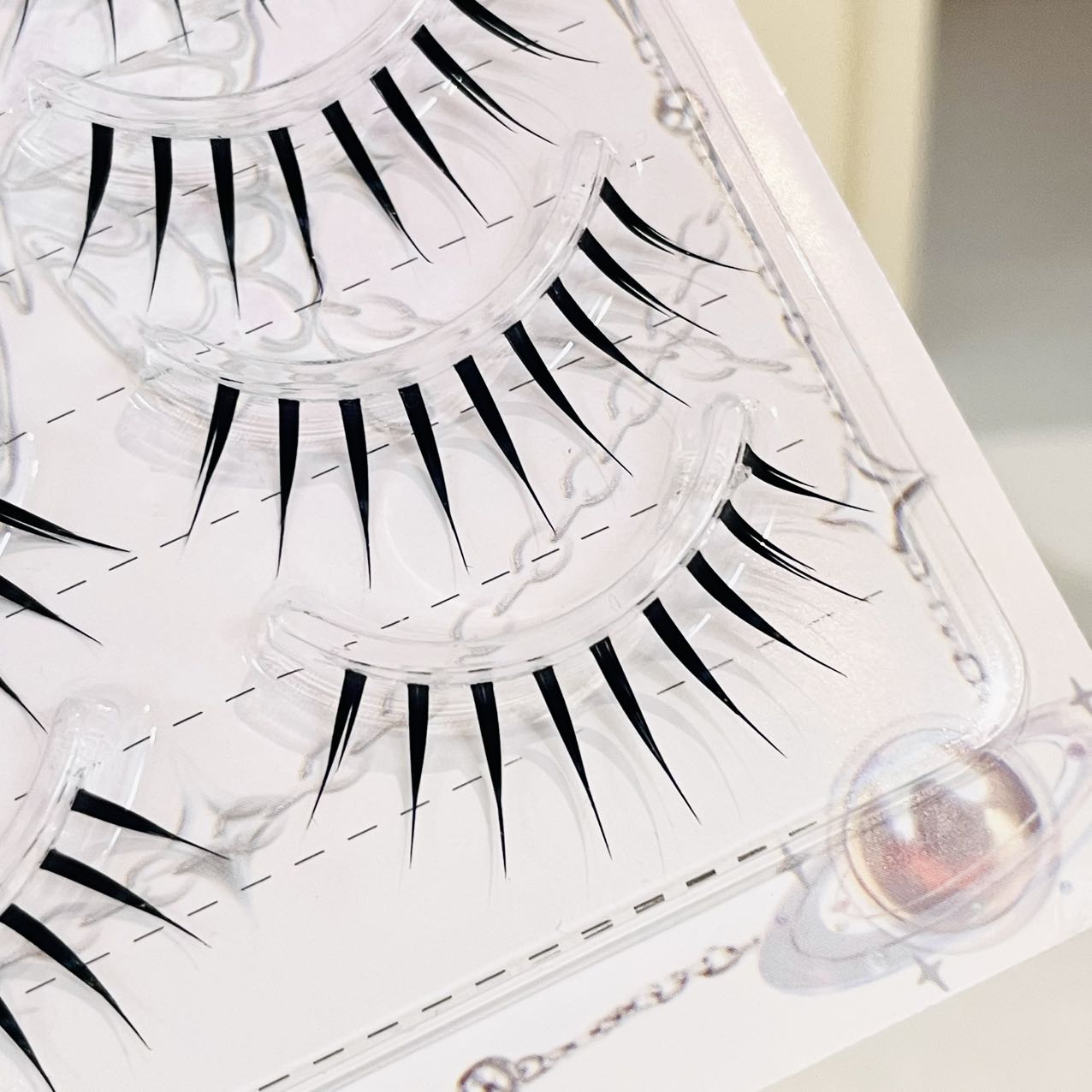 두두티안 웨트룩 스파이키 풀 스트립 만화풍 속눈썹 날카 - Eyelash Extension Natural 리뷰 및 가격